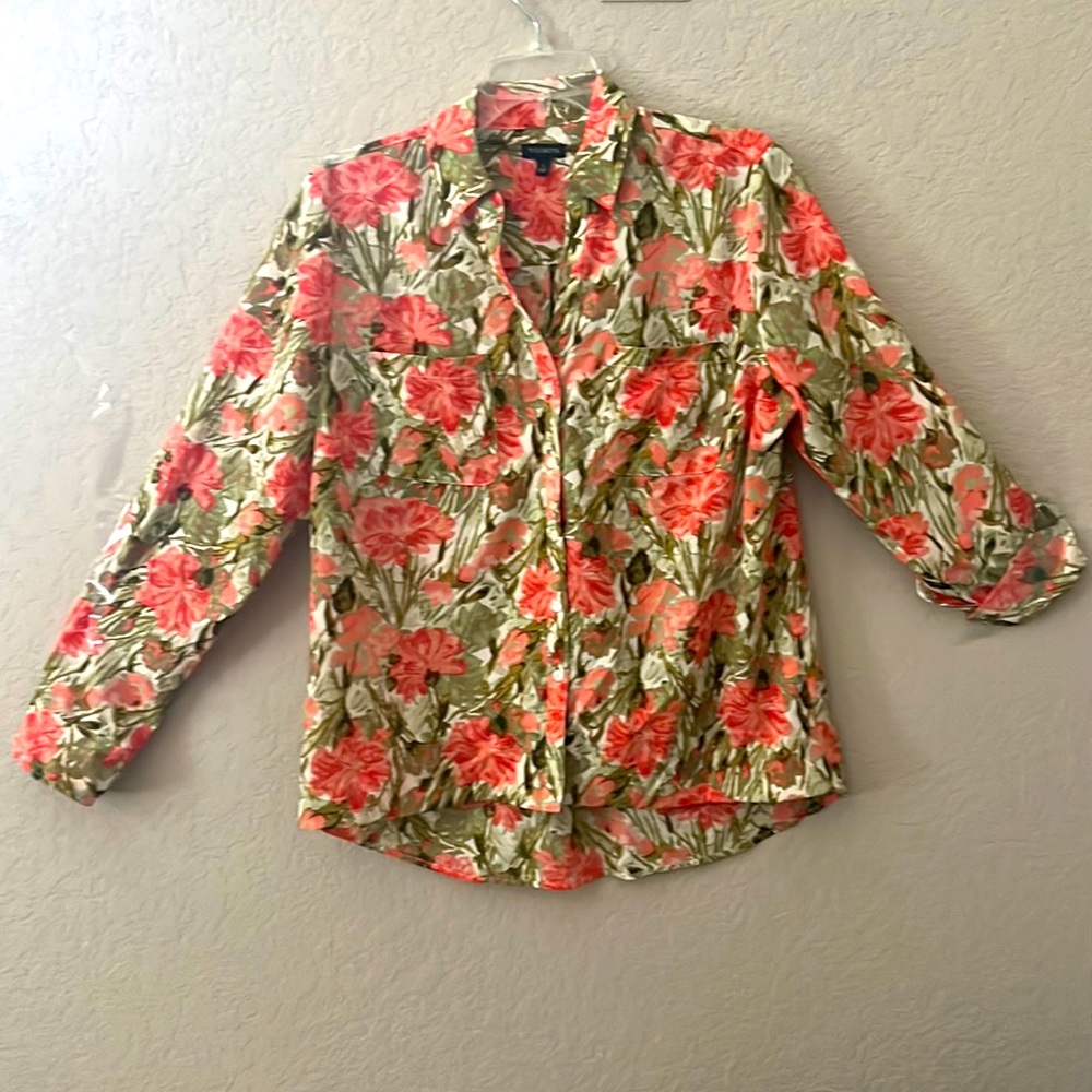 Talbots size large floral spring blouse